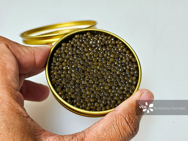 感受鱼子酱的奢华图片素材