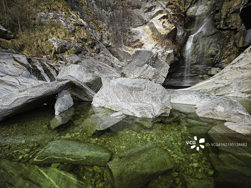 萨尔托瀑布，马吉亚，马吉亚谷，提契诺州，瑞士，欧洲图片素材