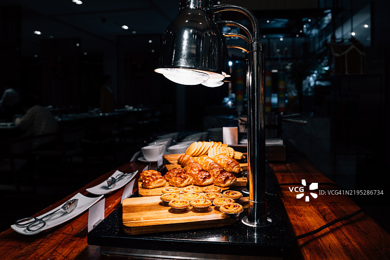 烤牛肉。图片素材