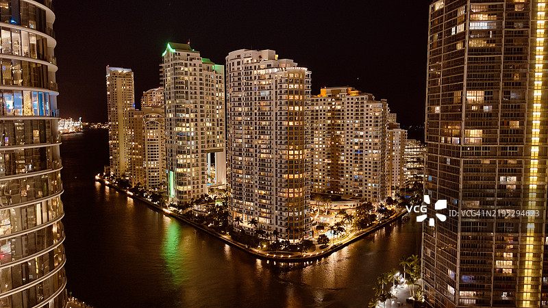 迈阿密布里克尔夜景图片素材