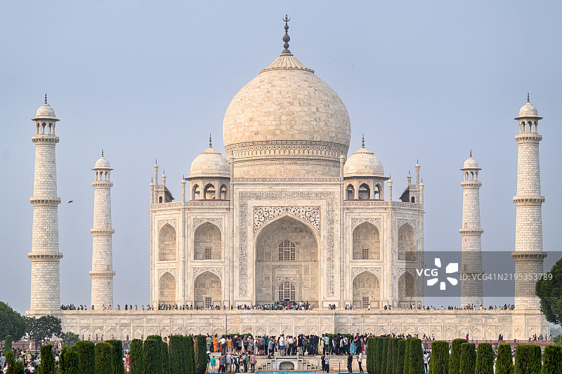 泰姬陵的壮丽景观，印度阿格拉，标志性的建筑杰作图片素材