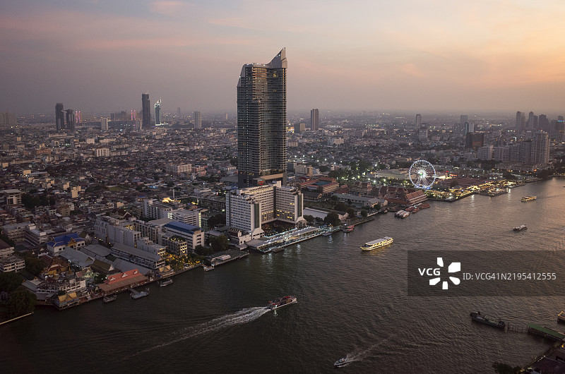 黄昏时分的曼谷图片素材