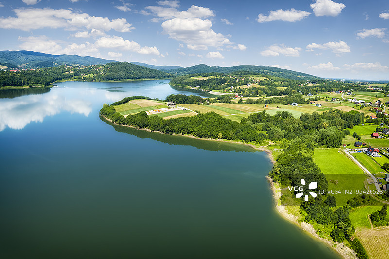 波兰的假期 - 马洛波尔斯卡省的穆哈茨基湖图片素材