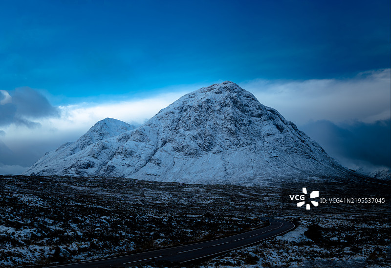 雪山与天空的美丽景色，哈伊兰德委员会，英国，英国图片素材