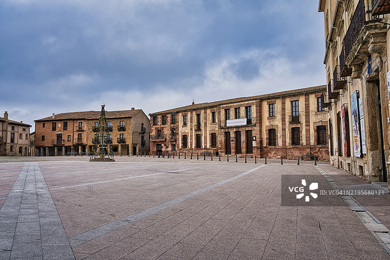 西班牙梅迪纳塞利的市政广场图片素材