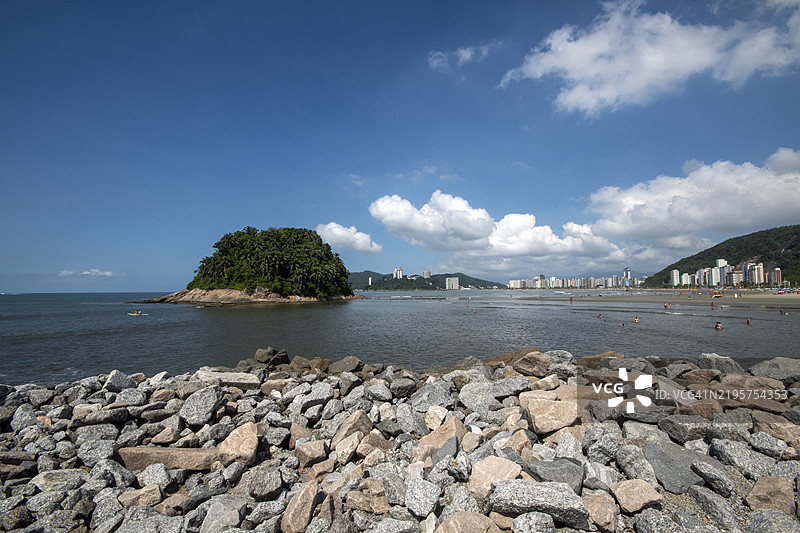 乌鲁布克萨巴岛，巴西圣保罗州桑托斯。图片素材