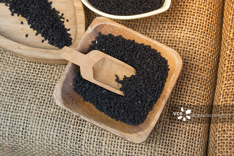 黑种草种子（黑孜然）在视野中图片素材