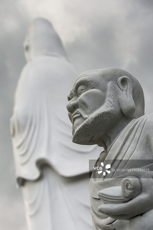越南岘港灵应寺的罗汉雕像。图片素材