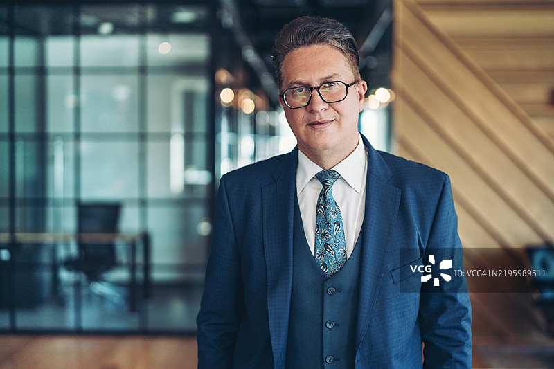 中年商人的肖像图片素材