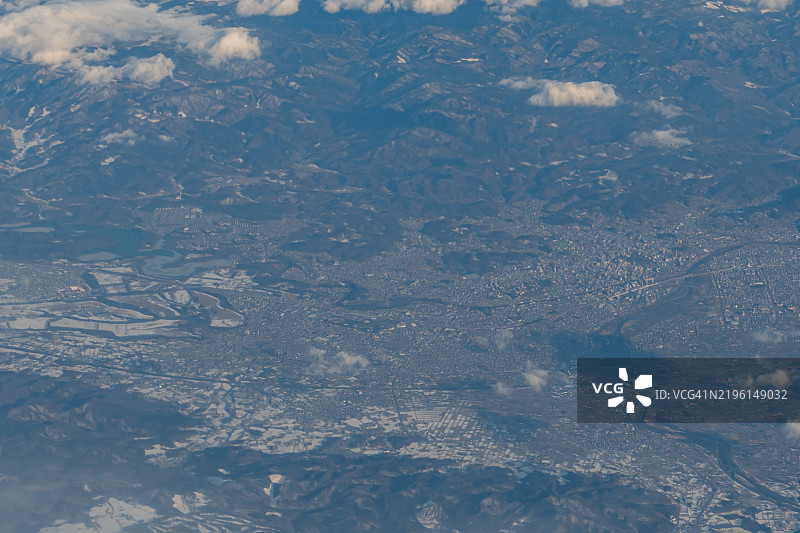 日本岩手县盛冈市的飞机航拍视角图片素材