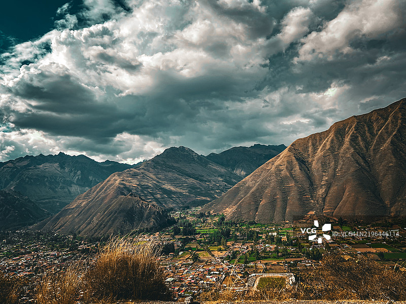 美丽的山脉与天空的风景，库斯科，库斯科省，秘鲁图片素材