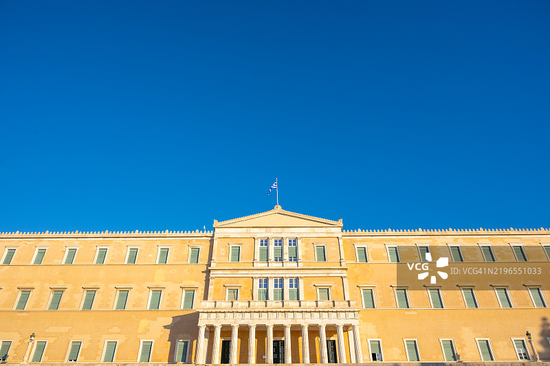 希腊雅典的希腊议会低角度视图图片素材