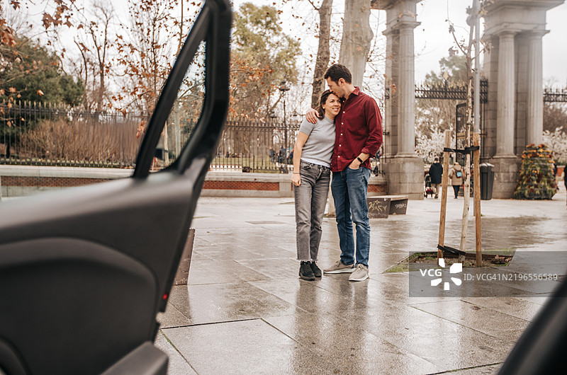 马德里的情侣图片素材