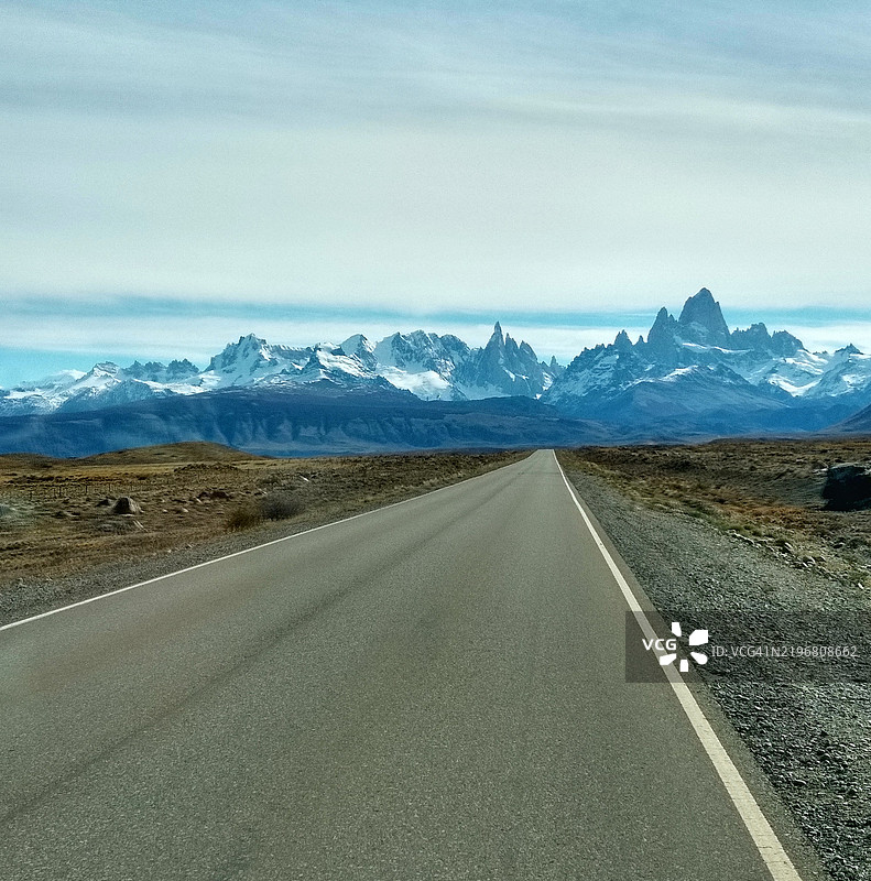 通往阿根廷巴塔哥尼亚的埃尔查尔滕之路图片素材