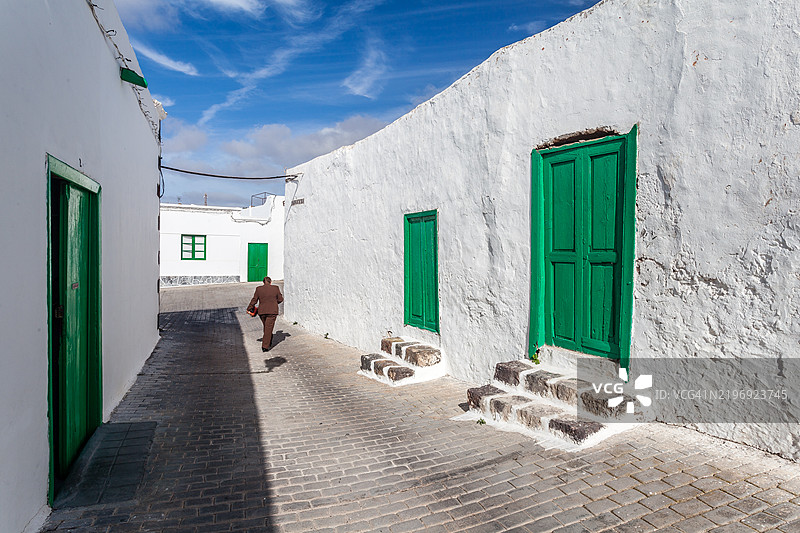 特古伊塞村的白色房屋图片素材