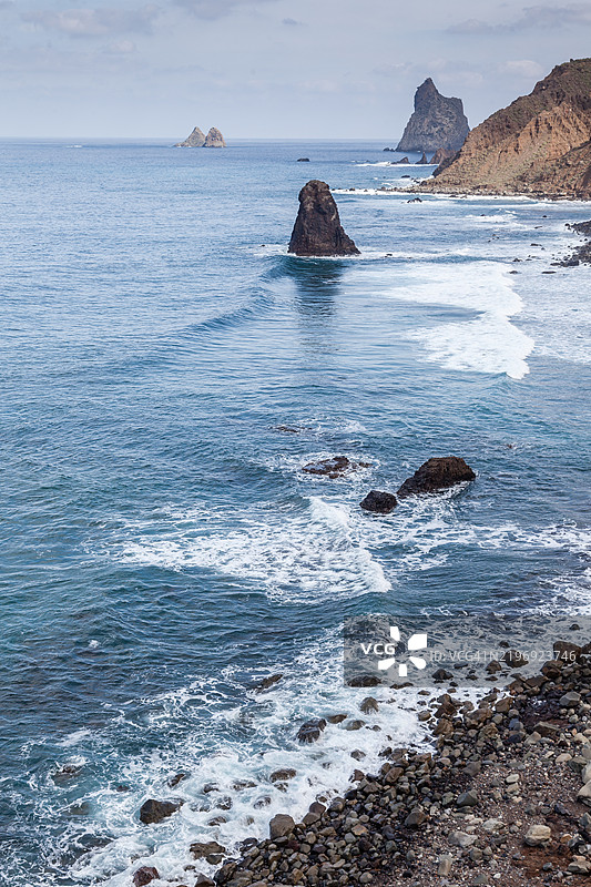 特内里费岛北海岸的贝尼霍海滩和贝尼霍岩石图片素材