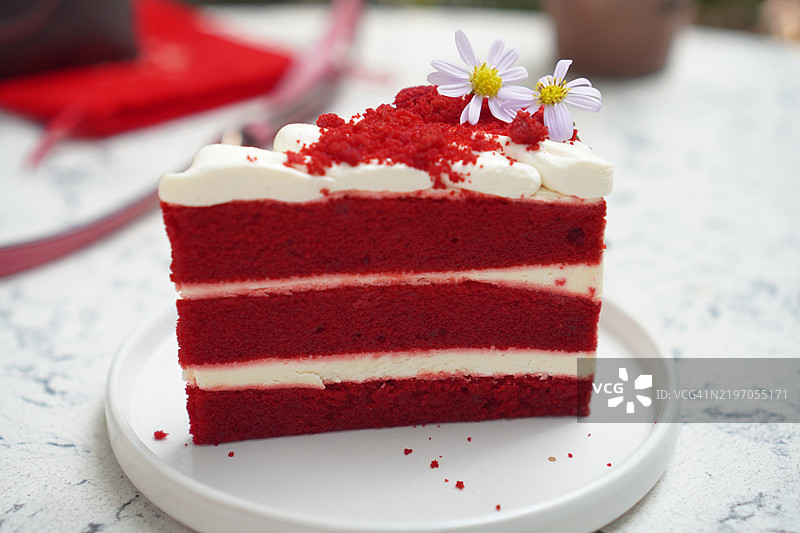 红丝绒切片蛋糕图片素材