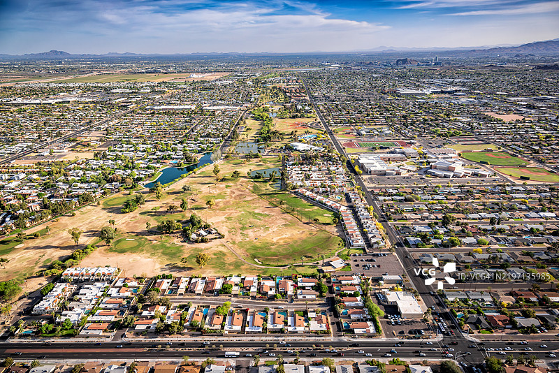 从高空俯瞰菲尼克斯郊区图片素材