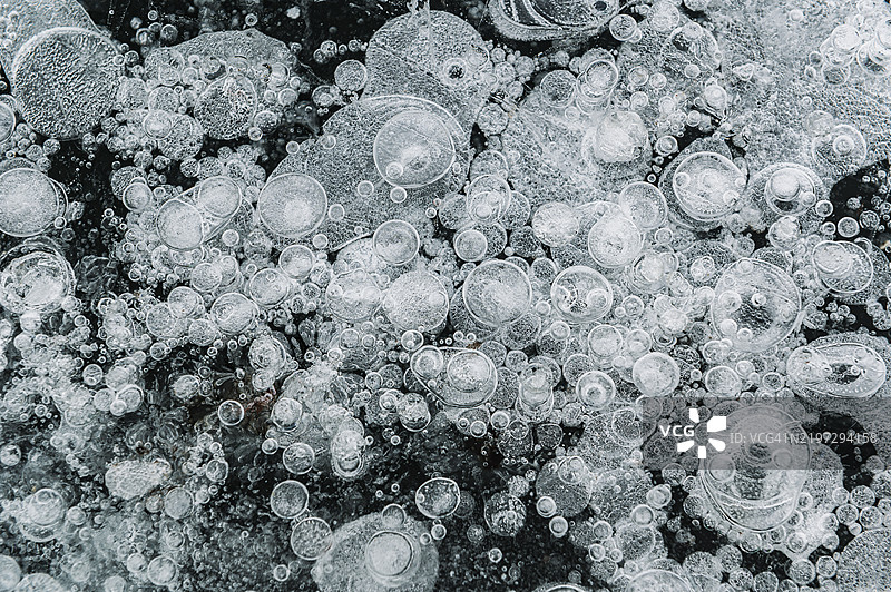 俯视冰冻甲烷气泡图片素材