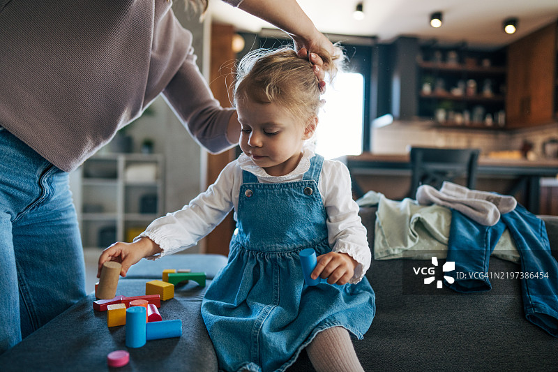 母女共筑美好回忆图片素材