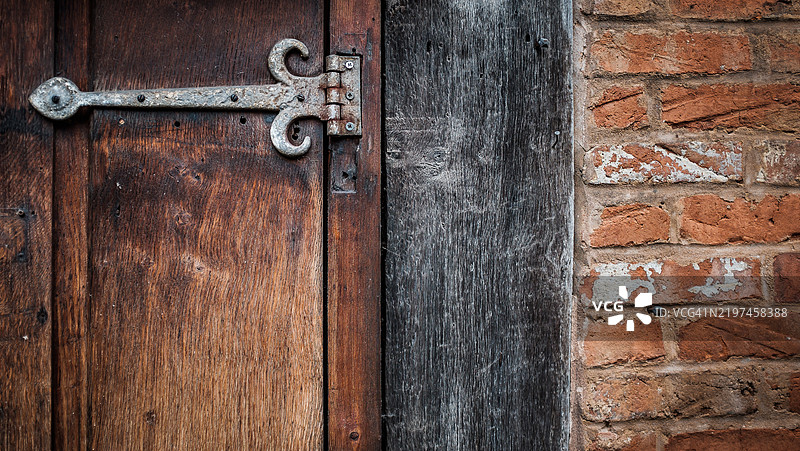 老旧木门细节，斯特拉特福德图片素材