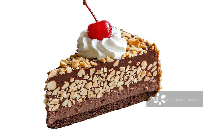 一片带有坚果层的巧克力蛋糕图片素材