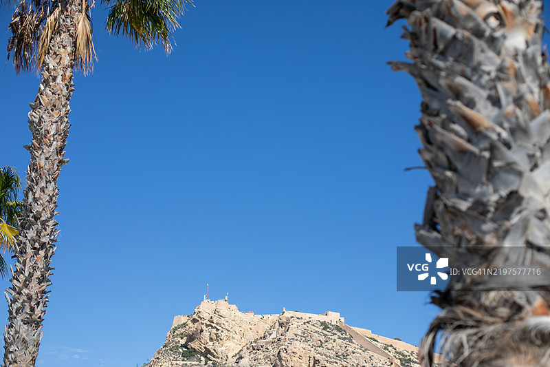 城市优雅：圣巴巴拉城堡图片素材
