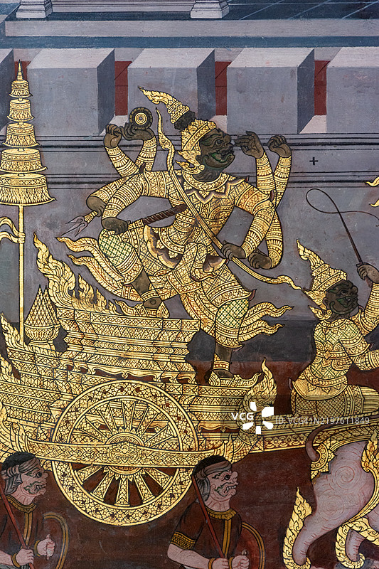 拉瓦那在华欣寺外的城堡城市中驾车，出自史诗《拉玛坚》。图片素材