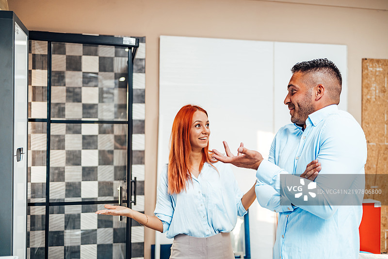 浴室瓷砖和用具购物图片素材