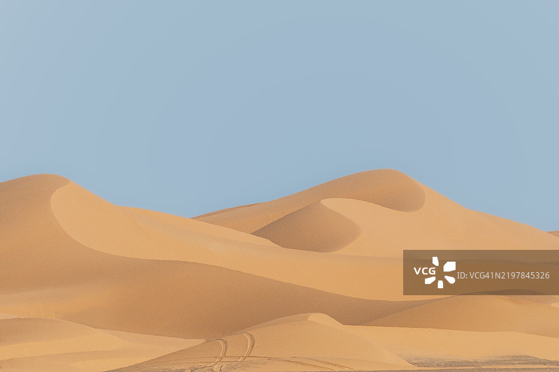 沙漠与天空的美丽景色图片素材