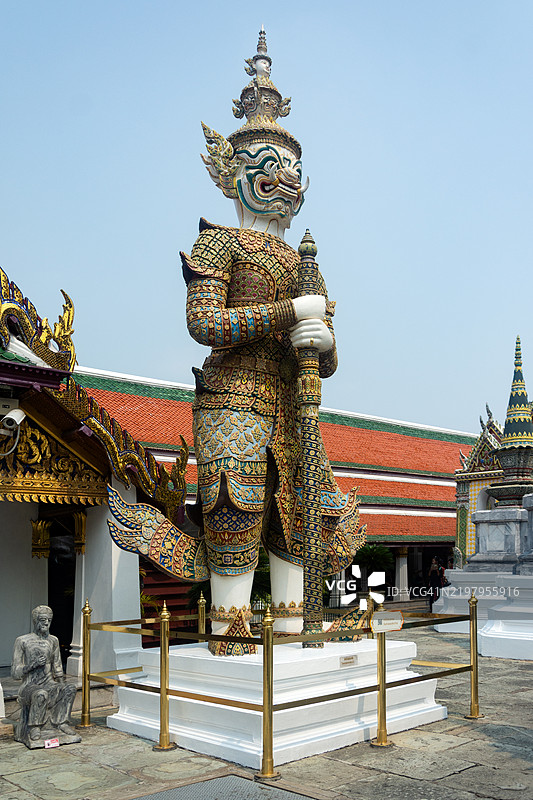 萨哈萨德查守卫着曼谷的大皇宫。图片素材