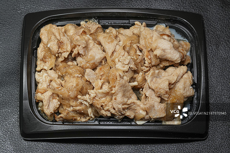 铁板炒猪肉和洋葱图片素材