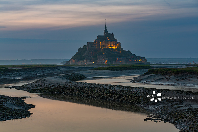 黄昏时分的圣米歇尔山，曼什，诺曼底，法国图片素材