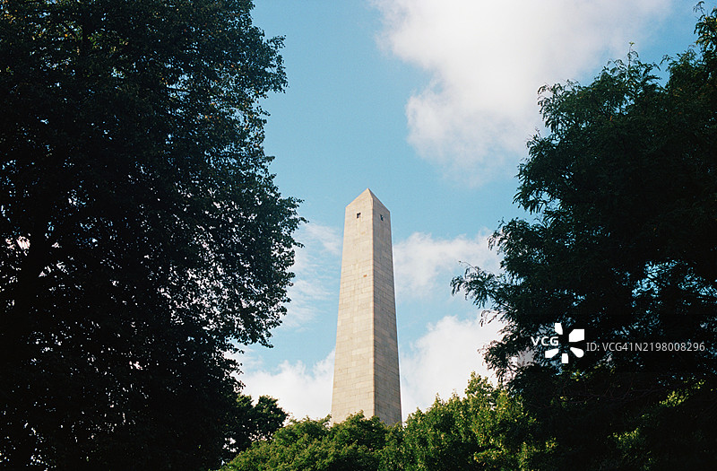 波士顿的邦克山纪念碑图片素材