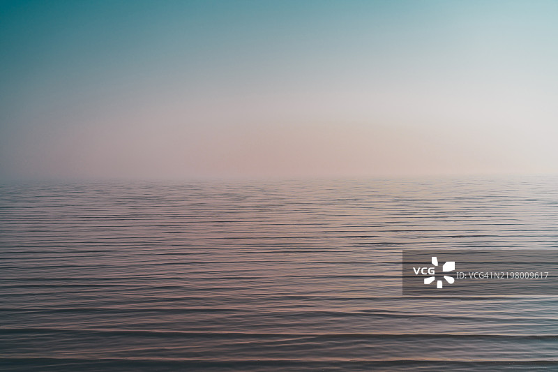 日出时的海景图片素材