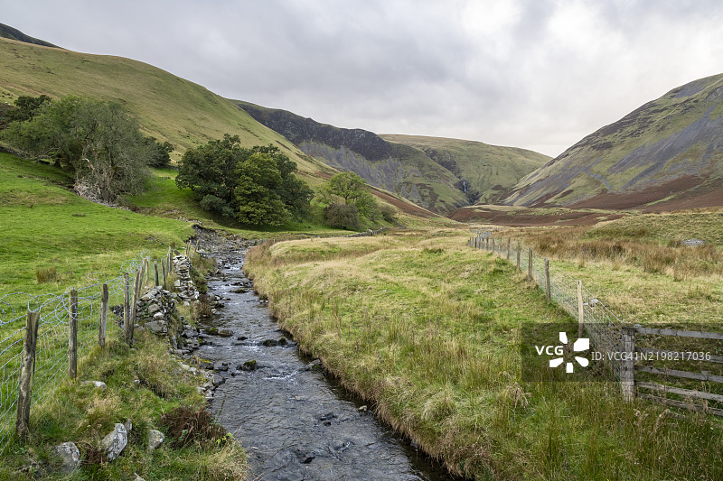 霍吉尔山脉中的考特利霍姆溪，英格兰图片素材