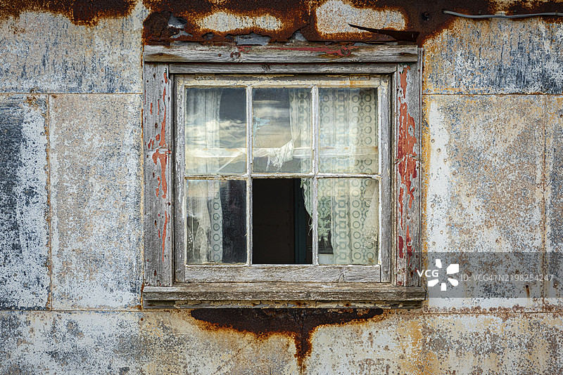 福克兰群岛佩布尔岛定居点的一扇窗户，英国，南美洲图片素材