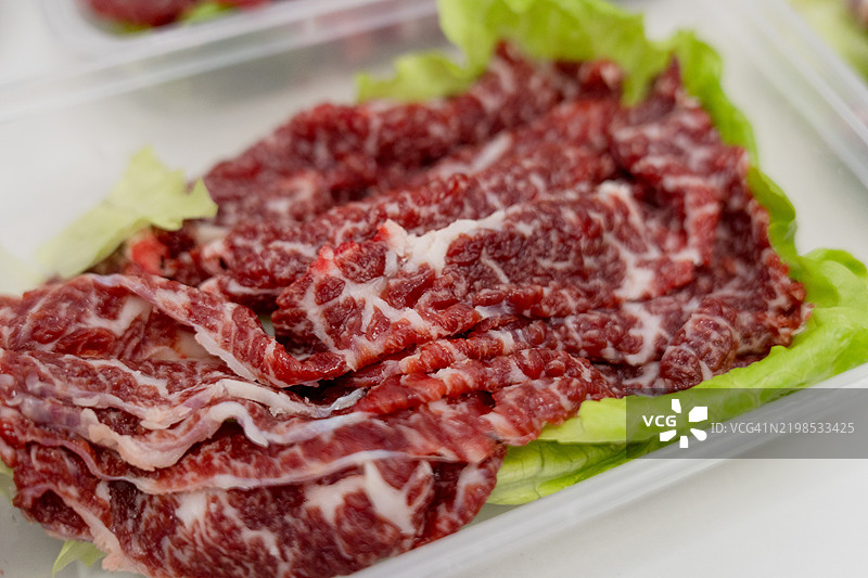 潮汕牛肉火锅；中国菜图片素材