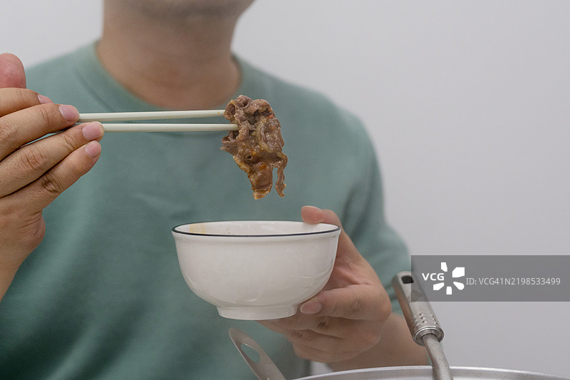 潮汕牛肉火锅；中国菜图片素材