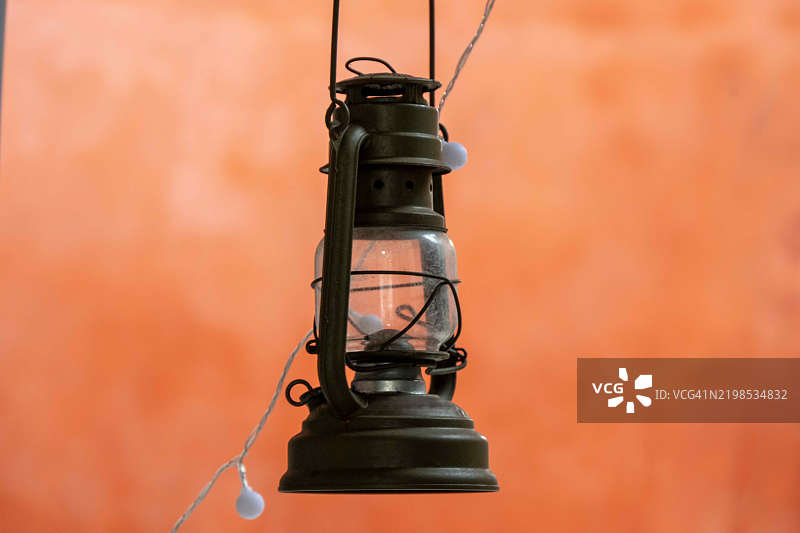 台南街道的复古古董灯具，用于街道和室内照明图片素材