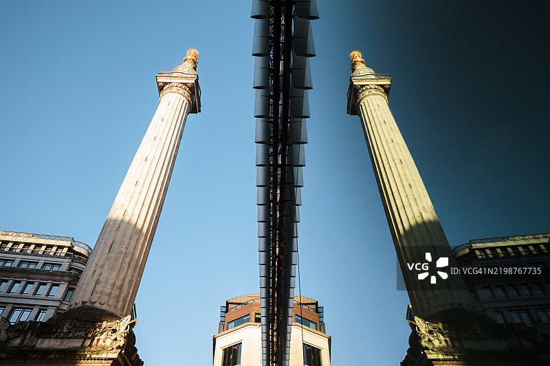 标志性的伦敦纪念碑在晴朗的天空下图片素材