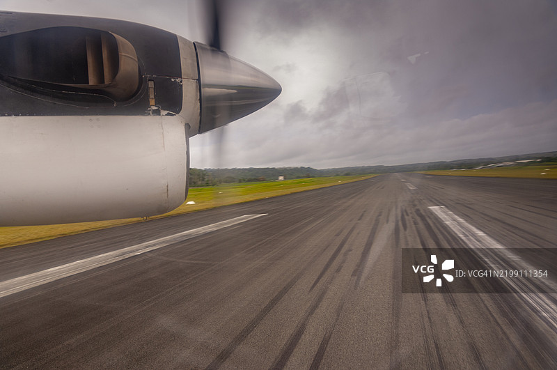 瓦努阿图，机场跑道图片素材