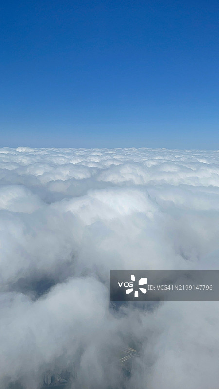 伊朗天空中的云海鸟瞰图图片素材