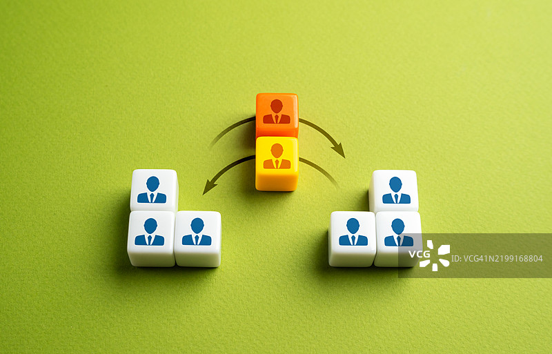 团队之间的参与者交流，改善小组之间的沟通和分享经验图片素材