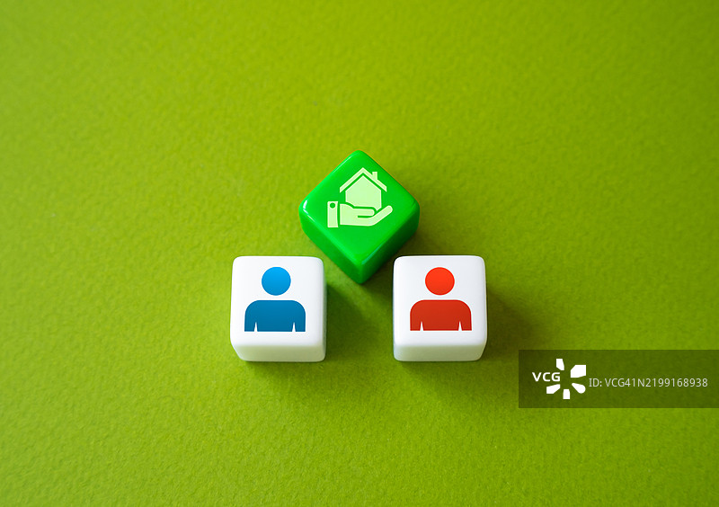 出售房屋 一人将房地产权利转让给另一人 赠与契约 继承 买卖房屋 房产评估图片素材