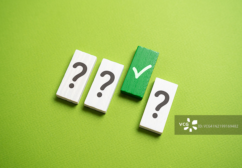 满足第一个条件 解决谜语 揭示秘密 完成任务 第一个线索图片素材