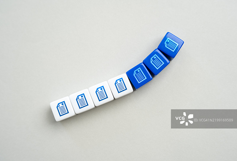 增加文件清单，复杂化流程并增加文件流动，官僚化图片素材