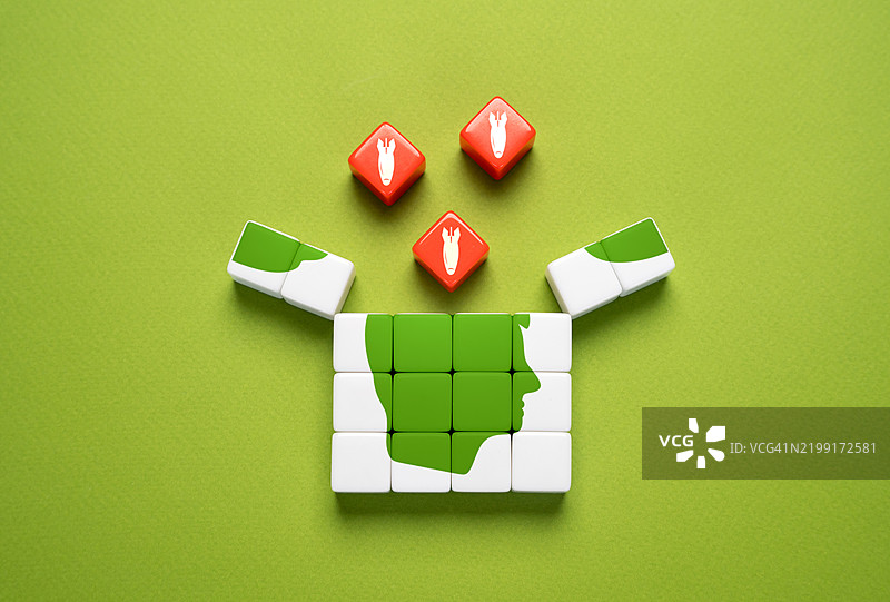 对心理有破坏性的压力和冲击，负面情绪对个性的破坏性影响，在关键时刻保持冷静，治疗心理障碍，药物和酒精，心理帮助图片素材