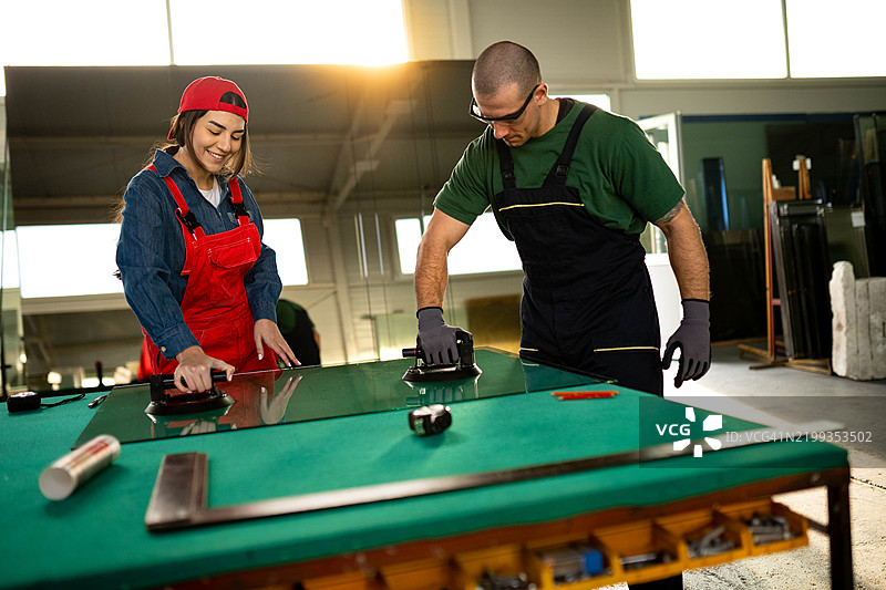 完成我们的工作图片素材