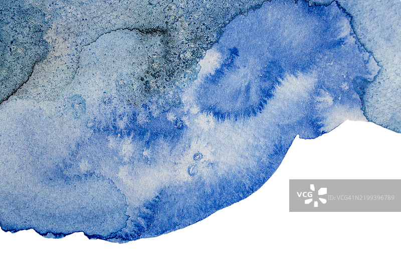 蓝色水彩背景，独立于白色背景。图片素材